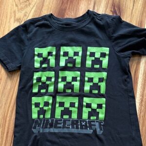 Kids Minecraft tee size 4-5 years